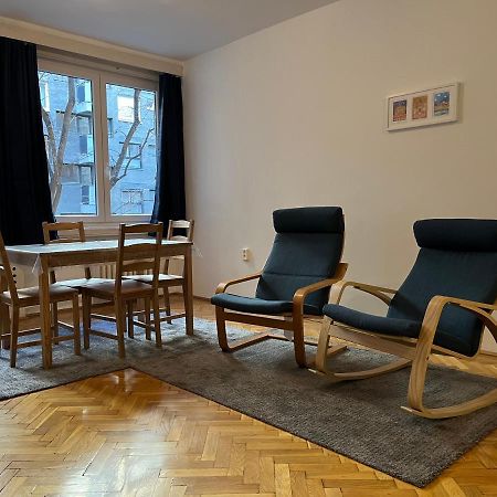 Ferienwohnung Bauhaus Flat In Amazing Location Budapest Exterior foto