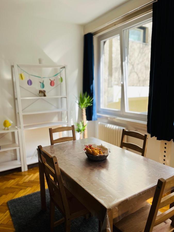 Ferienwohnung Bauhaus Flat In Amazing Location Budapest Exterior foto